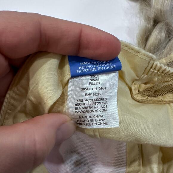 Disneys Frozen Elsa
Baseball Hat with Ponytail - Picture 6 of 6